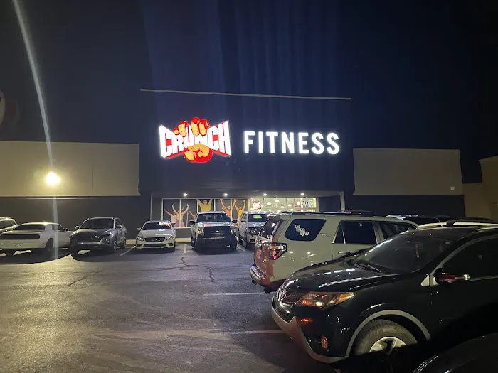 Crunch Fitness - OKC Northwest Picture 2