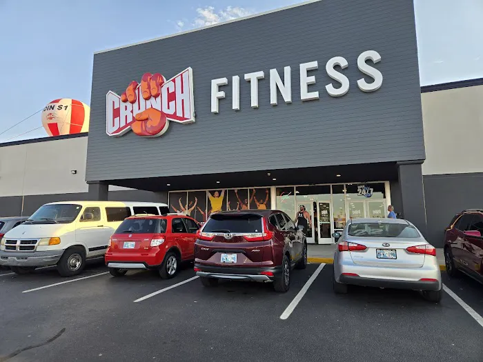 Crunch Fitness - OKC Northwest Picture 6