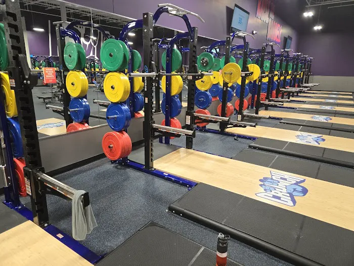 Crunch Fitness - Oklahoma City, OK Picture 6