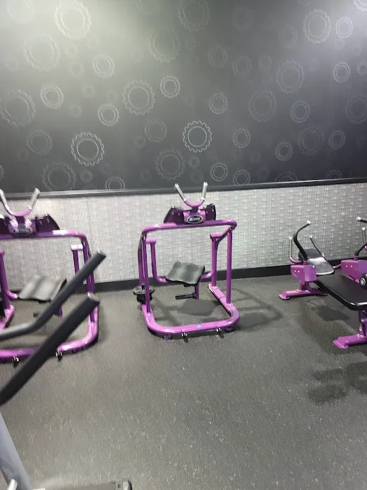 Planet Fitness Picture 6
