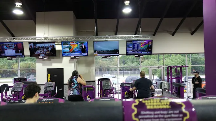 Planet Fitness Picture 3