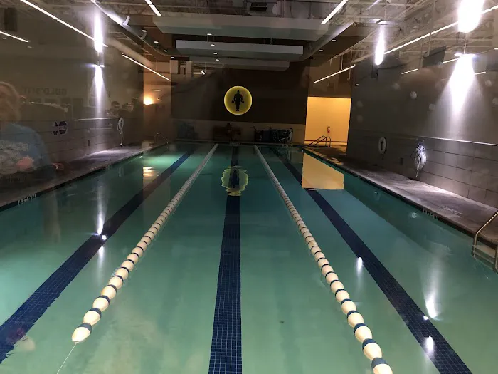 Gold's Gym Quail Springs Picture 5