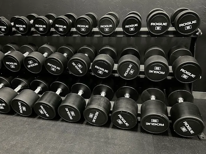 Black Wall Strength Picture 4