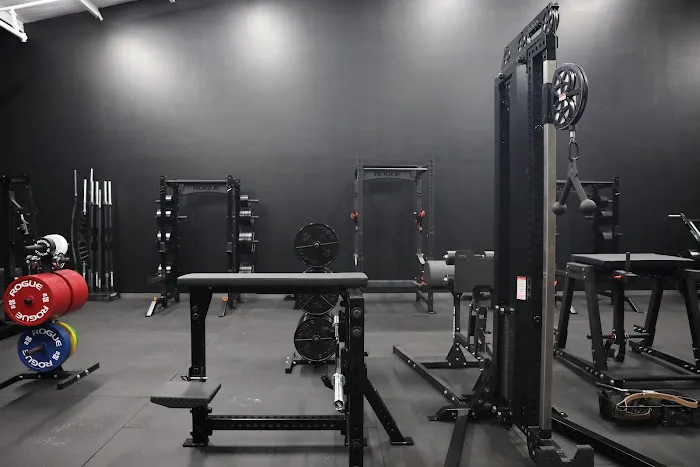 Black Wall Strength Picture 10