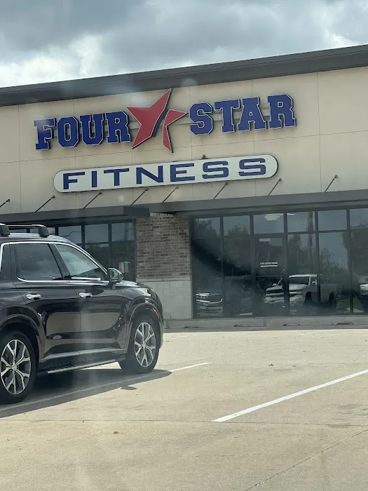 Four Star Fitness - Edmond Picture 5