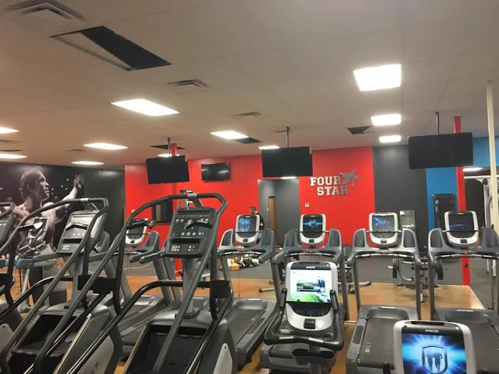 Four Star Fitness - Edmond Picture 8