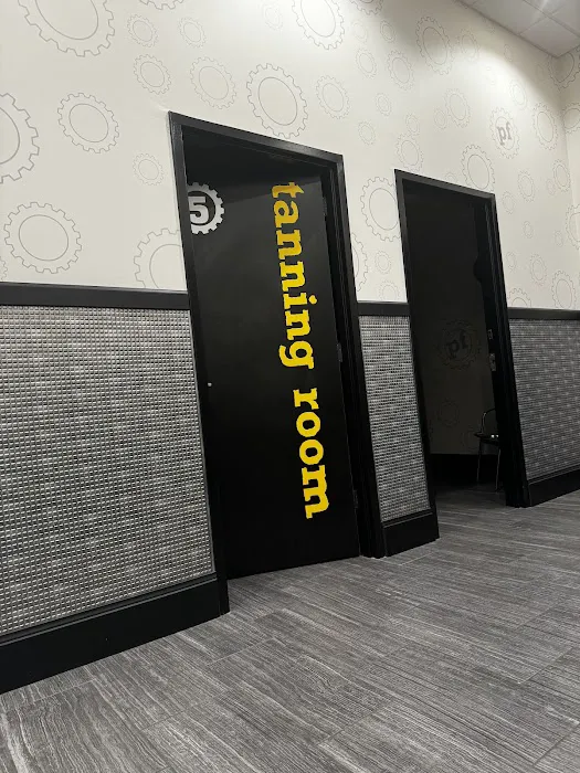 Planet Fitness Picture 8