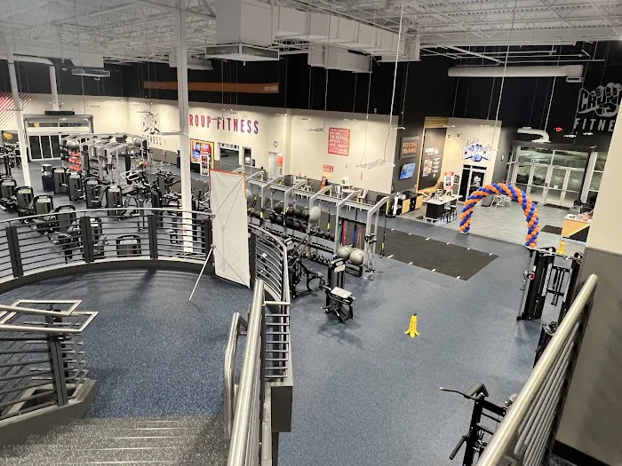 Crunch Fitness - Edmond Picture 10