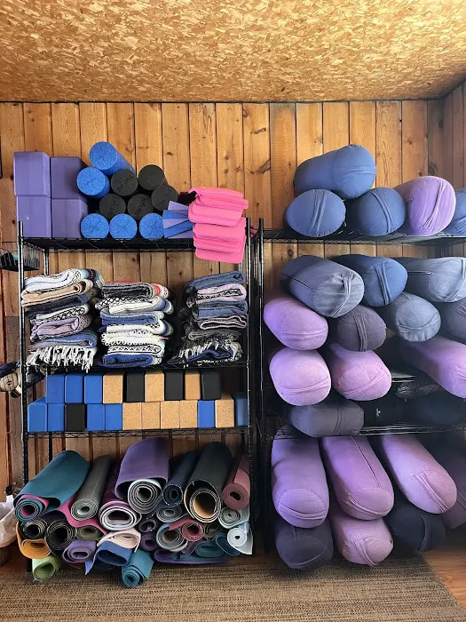 3rd Street Yoga Picture 9