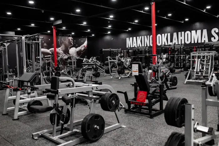 Four Star Fitness - East Edmond Picture 5