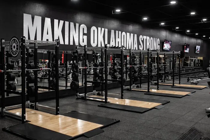 Four Star Fitness - East Edmond Picture 4