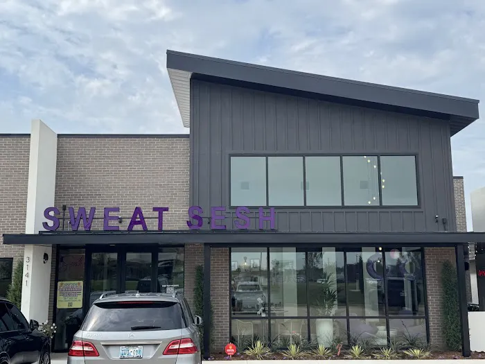 SweatSesh OK Picture 10