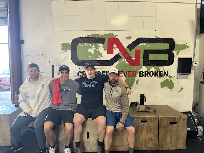CrossFit Never Broken Picture 6