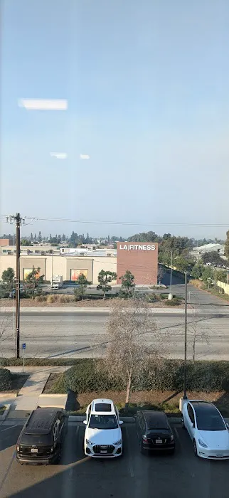 LA Fitness Picture 4