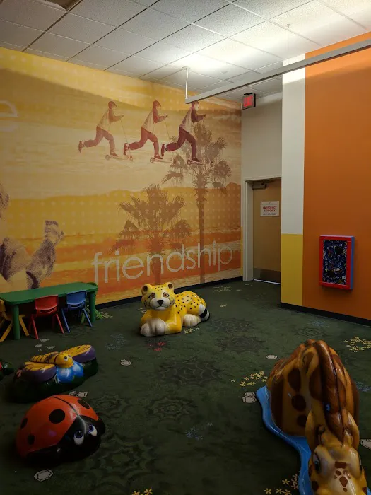 LA Fitness Picture 6