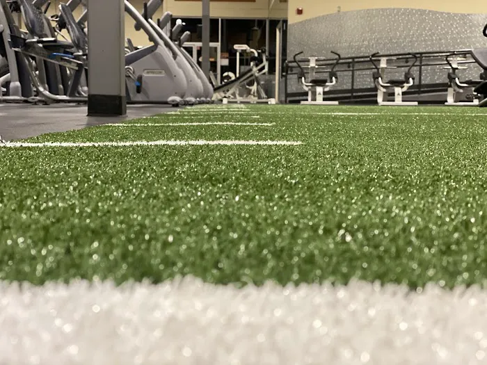 24 Hour Fitness Picture 6