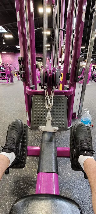 Planet Fitness Picture 9