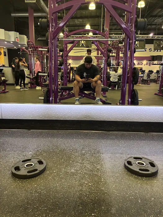 Planet Fitness Picture 8