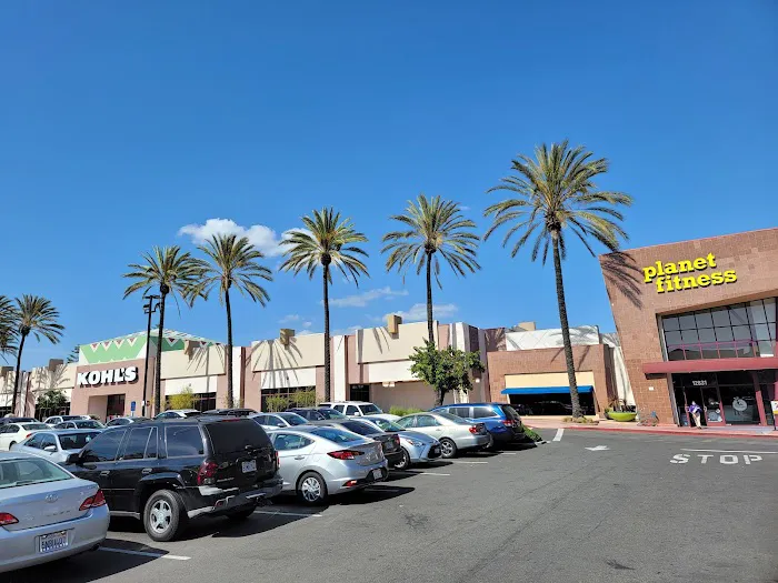 Planet Fitness Picture 9