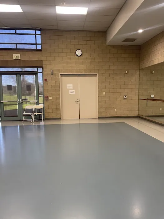 La Mirada Community Gymnasium Picture 10