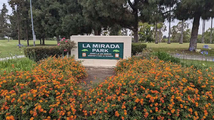 La Mirada Outdoor Fitness Center Picture 7
