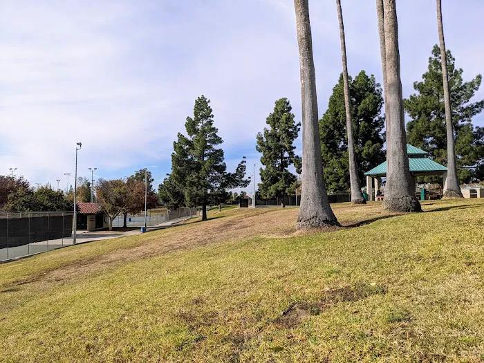 La Mirada Outdoor Fitness Center Picture 5