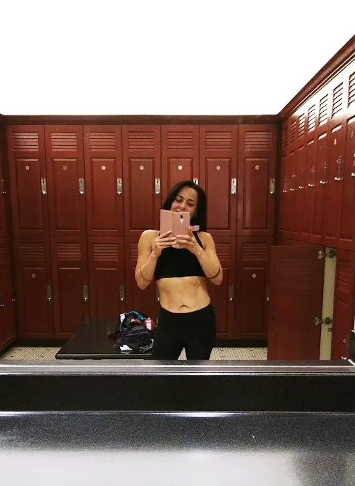 LA Fitness Picture 9