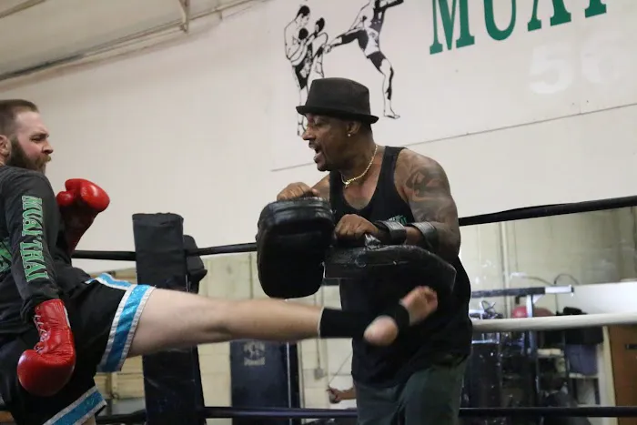 Valdez Muay Thai Kickboxing Picture 7