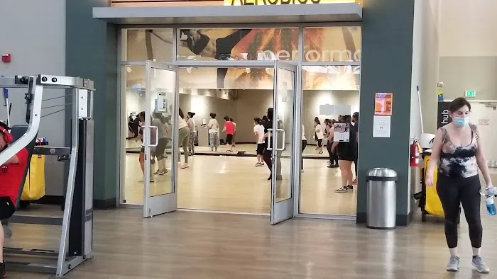 LA Fitness Picture 2