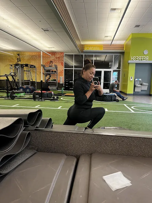 LA Fitness Picture 10