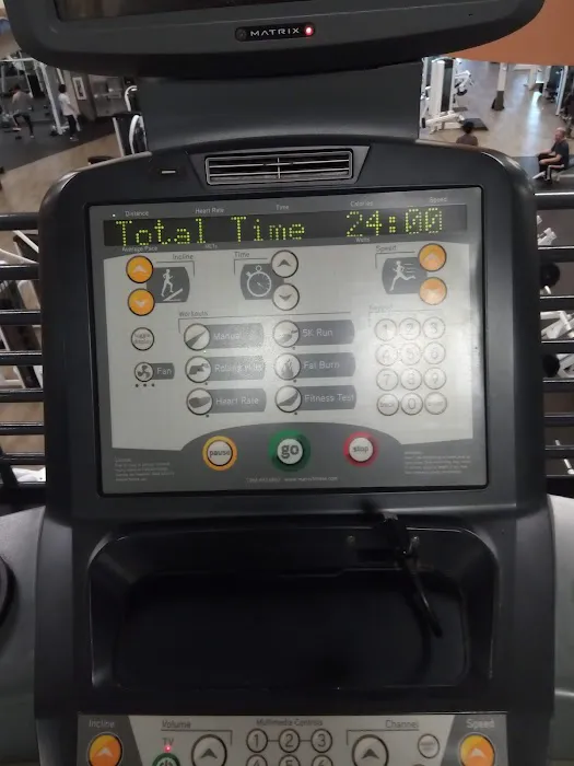 LA Fitness Picture 6