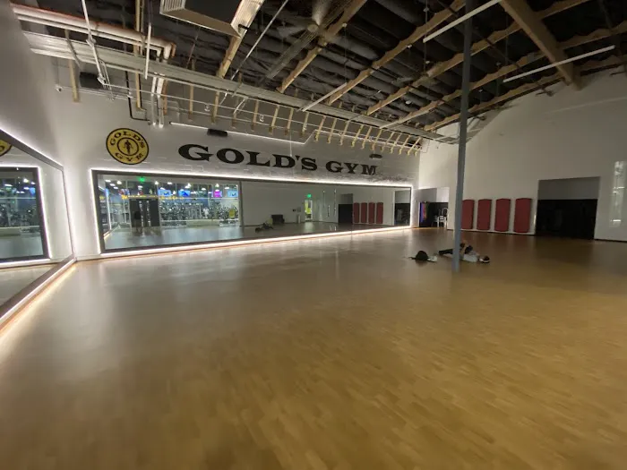 Gold's Gym Cerritos Picture 2