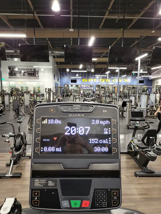Gold's Gym Cerritos Picture 3