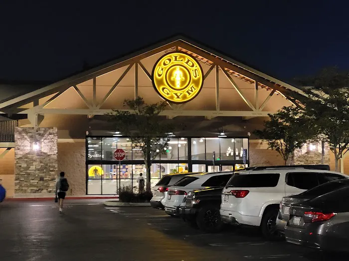Gold's Gym Cerritos Picture 7