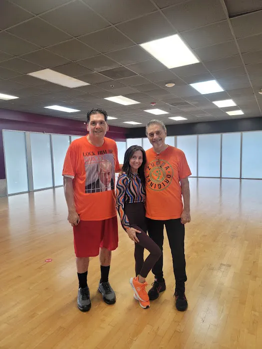 Crunch Fitness - Cerritos Picture 7