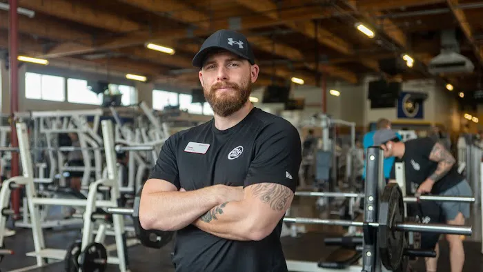 24 Hour Fitness Picture 1