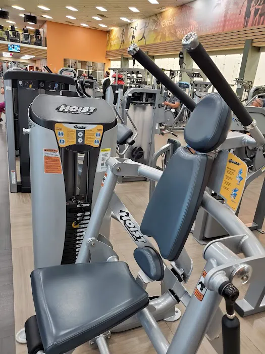LA Fitness Picture 10