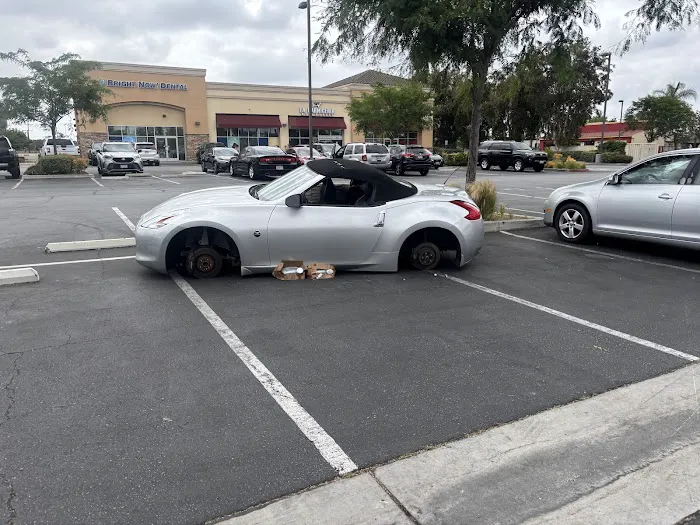 LA Fitness Picture 9