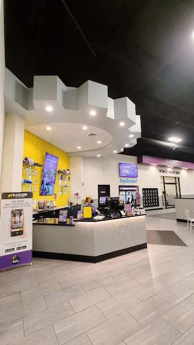 Planet Fitness Picture 1