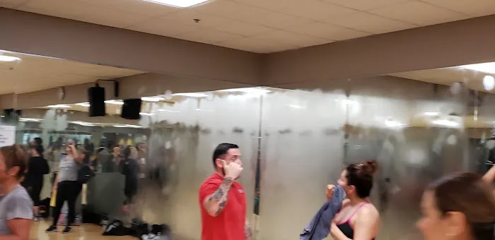 LA Fitness Picture 5