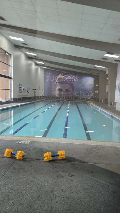 LA Fitness Picture 7