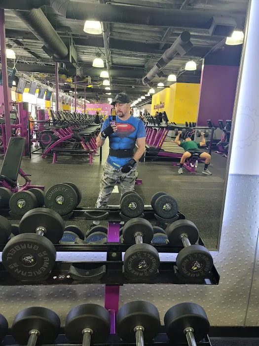 Planet Fitness Picture 9