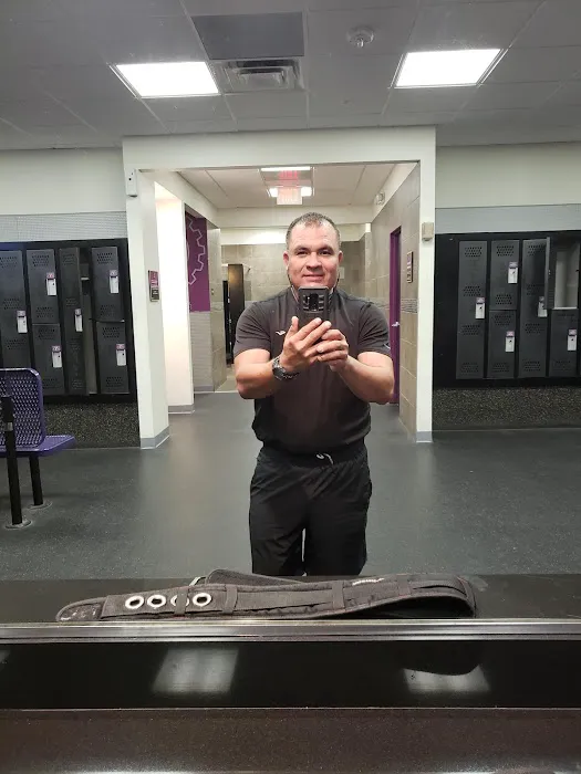 Planet Fitness Picture 4