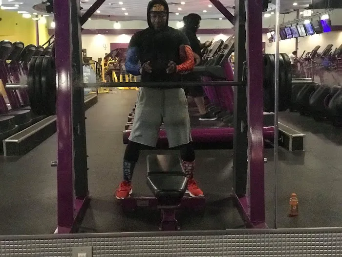 Planet Fitness Picture 6