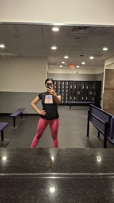 Planet Fitness Picture 1