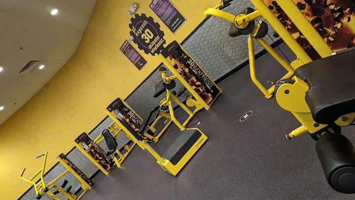 Planet Fitness Picture 10