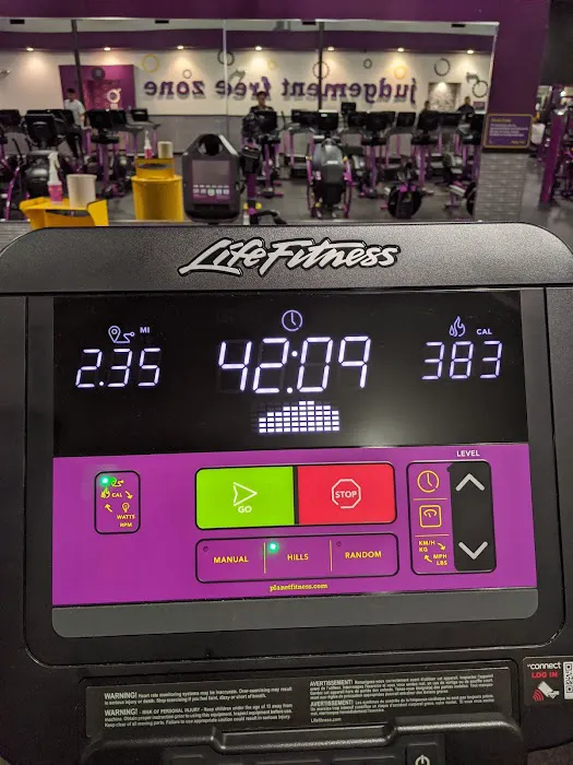 Planet Fitness Picture 8