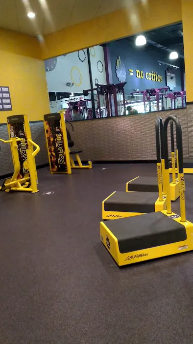 Planet Fitness Picture 1