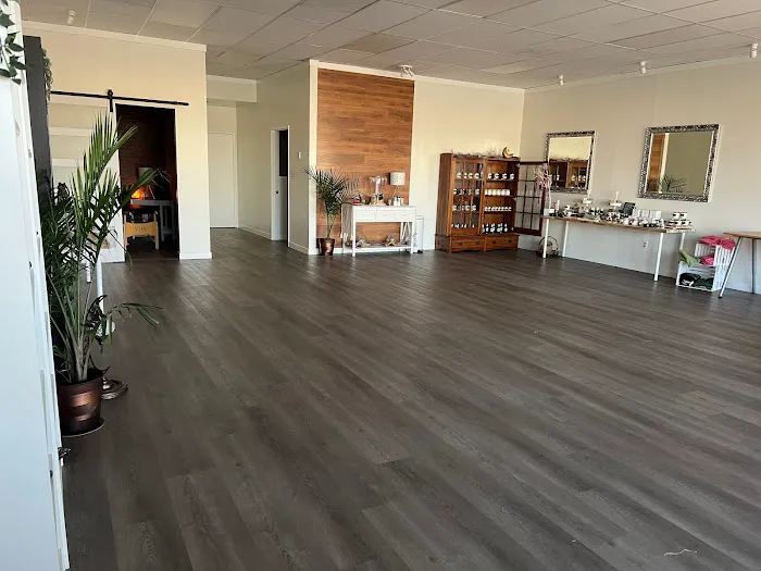 Sedona Star Holistic Spa - Yoga Crystals Classes Picture 1