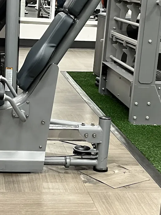 LA Fitness Picture 4